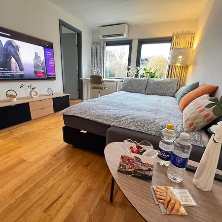Charming Nordic Sleeps Up To 6 - Near Copenhagen * פארום