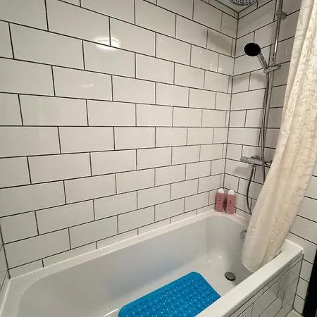 Charming Nordic Sleeps Up To 6 - Near Copenhagen