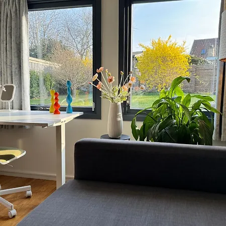 Charming Nordic Sleeps Up To 6 - Near Copenhagen Appartement