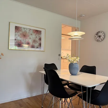 Charming Nordic Sleeps Up To 6 - Near Copenhagen Lejlighed