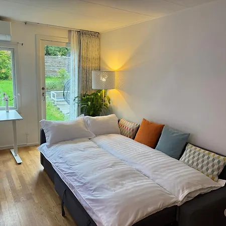 Charming Nordic Sleeps Up To 6 - Near Copenhagen Lejlighed *