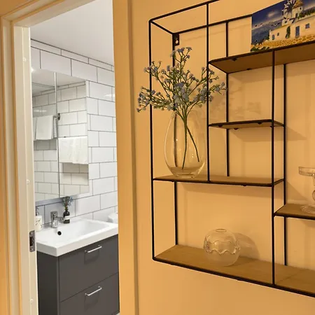 Charming Nordic Sleeps Up To 6 - Near Copenhagen *